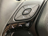 ナビゲーションに視線を移さず、ハンドルから手を離さず、運転に集中したまま手元でオーディオ操作できます♪