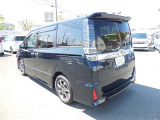 弊社の商品車両は横浜本牧にあります本部で隅々までチェックを行い、トヨタの厳しい商品基準をクリアした車両を展示しています。ご安心してお選びいただけます。
