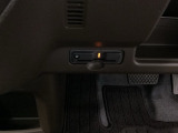 【ETC車載器】カードを挿すだけでゲートをスルー。利用には車両情報を登録する「セットアップ」が別途必要です。