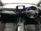 高いホールド性で運転姿勢が安定します。快適なドライビングライフをお送りください。
