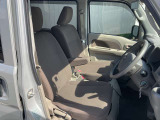 運転席まわりになります。実際に乗って頂き乗り心地をご体験してみてください。