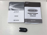 【キーレス】少し離れた場所からでもボタン一つでドアの開錠・施錠ができるのでとっても便利!ドアの鍵穴周りに傷をつけることもありません♪
