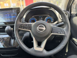 ハンドルは軽やかに回り、気持ちよく運転が出来ます。