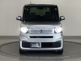 LEDヘッドライトを装備しています。LEDヘッドライトはとても明るく、雨の日や夜間走行も安全・安心です。