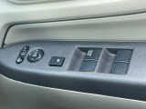 運転席窓操作部スイッチの画像です。
