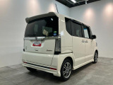 お客様にぴったりなおクルマをお選びいただけますように様々な展示車をご用意致しております!ダイハツの軽自動車だけではなく、他メーカー車やコンパクトカー・ミニバンなども数多く取り揃えております!