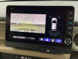バックカメラも装備しております。車庫入れの苦手なお客様も安心!重宝してくれます!
