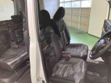弊社営業時間は朝10:00から夕方18:00まで、毎週火曜日が定休日となっています。