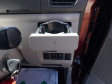 ■運転席ドリンクホルダー