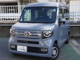 当社元試乗車の走行距離の少ない良質な1台が入庫しました!人気のグレーが似合ったカッコいい1台です!アウトドアやお仕事等使い方色々ですね!8インチナビやドラレコ等快適装備も充実したお買い得な1台です!