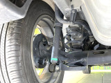 お車を安心してお乗りいただく為には、足回りの定期点検が欠かせません。サービスサポート(有償保証)では無料点検もご提供しており、安心のカーライフをお過ごしいただけるサポート体制が整っています。