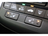 シートヒーター装備付き車!!座席に埋め込まれた電熱線によりシートを暖めることが出来る装備で、温められたシートは、寒い冬には最適です!!