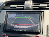 駐車時に便利なバックカメラを装備しています。