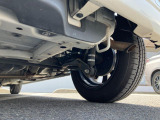 お車を安心してお乗りいただく為には、足回りの定期点検が欠かせません。サービスサポート(有償保証)では無料点検もご提供しており、安心のカーライフをお過ごしいただけるサポート体制が整っています。