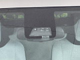 【トヨタセーフティセンス】走行中に前方の車両等を認識し、衝突しそうな時は警報とブレーキで衝突回避と被害軽減をアシスト。より安全にドライブをお楽しみいただけます。