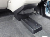 中古車は一物一価、同じようなお車でも、整備状況、外内装の状態など様々です。