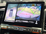 【マルチアラウンドモニター】専用のカメラにより、上から見下ろしたような視点で360度クルマの周囲を確認することができます☆死角部分も確認しやすく、狭い場所での切り返しや駐車もスムーズに行えます。
