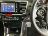 ホンダ純正メモリーナビ搭載なので、遠方へのドライブもお任せ下さい!ステアリング左手側にオーディオ関連のコントロールスイッチを配置しています。操作時は視線を逸らすことなく運転に集中できます