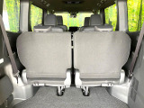 積み下ろしのしやすいデッキにはたっぷりと荷物を積み込んでいただけます。遊びから仕事まで、様々なシーンで頼れます♪