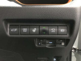 オートマチックハイビームなどの安全装備に加え、パワーバックドアやステアリングヒーターなど、快適装備も充実しています。