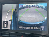 【アラウンドビューモニター】狭い道や見通しの悪い道などのサポートにもなります。