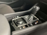 操作しやすいセンターパネル周り運転中でも一目で見やすく操作感に優れています