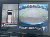 【アラウンドビューモニター】車両周辺をモニターで確認できて、駐車が苦手な人でもスムーズに駐車できます