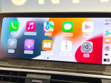 ●Apple Car Play:スマホとの有線接続で、ナビ・オーディオ再生などスマホのアプリ機能が画面でも使える便利機能です!