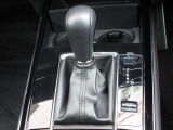 DCT、CVT、従来型のATなど、すべてのトランスミッションの利点を集約し、ロックアップ領域を大幅に拡大し伝達効率の向上とマニュアルトランスミッションのようなダイレクト感を実現した自社製ATです。
