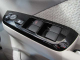 全席パワーウィンドウスイッチ★運転席はワンタッチで開閉可能です♪