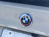 トランクエンブレムもM社創立50周年記念エンブレム!