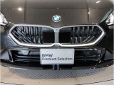 BMW代表的な特徴のキドニーグリル。BMWのすべてのモデルに採用され、BMWらしさを強調しております。