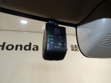 今や必需品となったドライブレコーダーも装着されています。運転中の記録を録画してくれます、万が一の時にドライブレコーダーがあれば安心です!