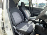お車の販売と共に、自動車保険もご紹介しております。 弊社取り扱い会社と同じであれば日産独自のサービスもあります。