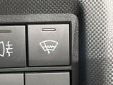【スマートアシスト】走行中に前方の車両等を認識し、衝突しそうな時は警報とブレーキで衝突回避と被害軽減をアシスト。より安全にドライブをお楽しみいただけます。