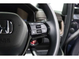 Hondaセンシングの機能のひとつ、アダプティブクルーズコントロール付!アクセルから足を離しても設定したスピードと前車との車間を保ち走行してくれます!車線維持もアシスト☆高速道路で疲労軽減ですね☆