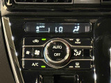 車内空調は&rdquo;AUTOエアコン&rdquo;にお任せ。運転に集中出来ますよ!