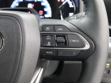レーダークルーズコントロール作動時に車線維持に必要な運転操作の支援を行う「レーントレーシングアシスト(LTA)」を搭載しています。
