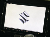 【大画面ナビ】人気の大型9インチナビを装備。存在感のある大画面はインパクト大!ナビ利用時のマップ表示は見やすく、テレビやDVDは臨場感がアップ!いつものドライブがグッと楽しくなります♪