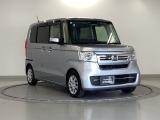 スライドドアなら狭い駐車場でもドアをぶつける心配がありません。ステップが低く乗り降りもしやすいです。
