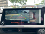 駐車時、後方の映像がモニターで確認できます。狭い場所での駐車もスムーズです。