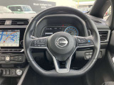 ステアリングスイッチ搭載!ハンドルひとつで手を離さなくても運転中視線をそらさなくても操作が出来て便利です
