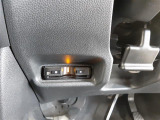 ■ 装備4 ■ ビルトインETC車載器
