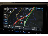 休日のドライブも簡単操作で目的地を設定でき、迷わず目的地まで案内してくれるナビゲーションです