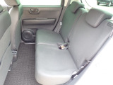 ◆2列目シートも足元ゆったりで快適に座って頂けます。チャイルドシートの取り付けにも対応しております。後部座席にお乗りの方も快適にお出掛け出来ます。