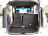 様々なパターンにアレンジができるラゲッジスペース♪お荷物の大きさや量・状況に合わせてアレンジできますので、とっても使い勝手良好ですよ♪タップリ積んで、楽しいお出かけを♪