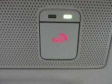 SOSコール 急病時や危険を感じた時SOSコールスイッチを押すと、専門のオペレーターに繋がって、警察や救急車への連携サポートしてくれます。(別途登録費用がかかります)