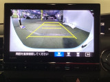バックモニター付きで、車庫入れやバック時の後方確認をサポート。