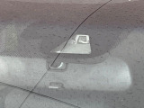 【ホンダセンシング】走行中に前方の車両等を認識し、衝突しそうな時は警報とブレーキで衝突回避と被害軽減をアシスト。より安全にドライブをお楽しみいただけます。