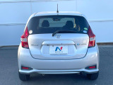 安心の最長10年・走行無制限保証(有償)をご用意。保証内容も充実はもちろん、無料点検&オイル交換や、年中無休の全国・24時間ロードサービスも付帯されておりますのでご安心下さい。